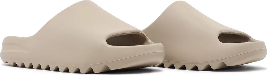 adidas Yeezy Slide Pure (primer lanzamiento)