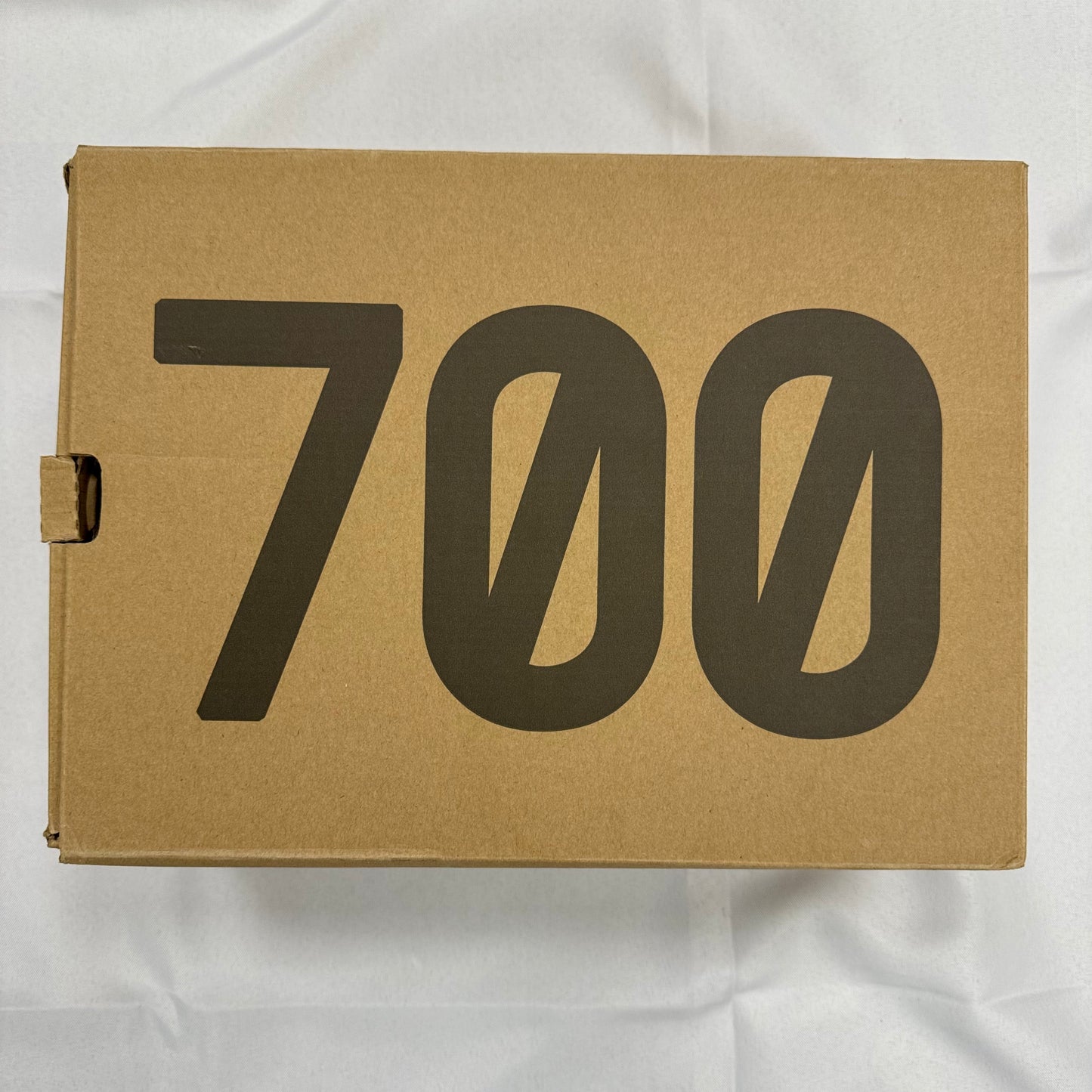 Yeezy Boost 700 Wave Runner (Pre-Owned)