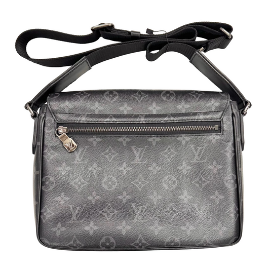 Louis Vuitton Monogram District PM CrossBody Bag (Pre-Owned)