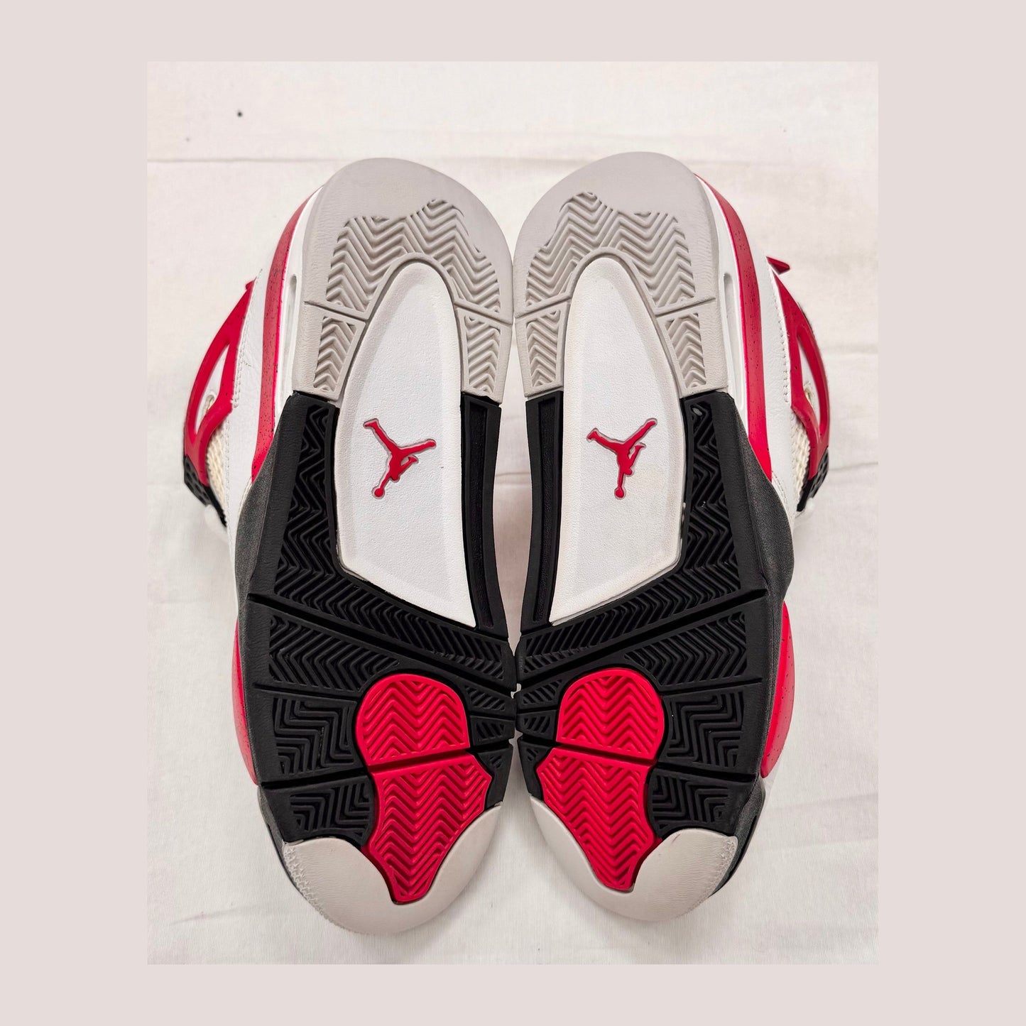 Jordan 4 Retro Red Cement (Pre-Owned)