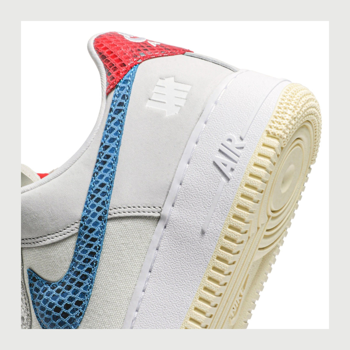 Nike Air Force 1 Low SP Undefeated 5 On It Dunk vs. AF1