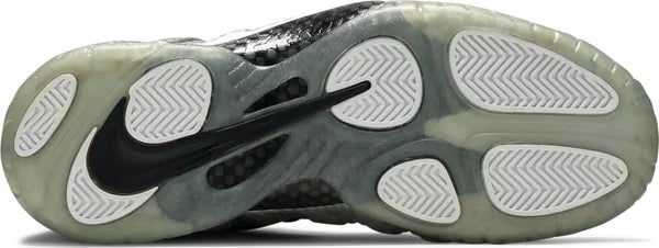 Nike Air Foamposite Pro Silver Surfer