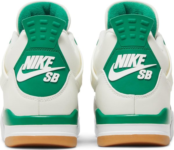 Jordan 4 Retro SB Verde Pino