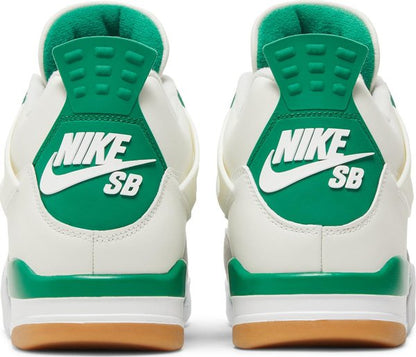 Jordan 4 Retro SB Verde Pino