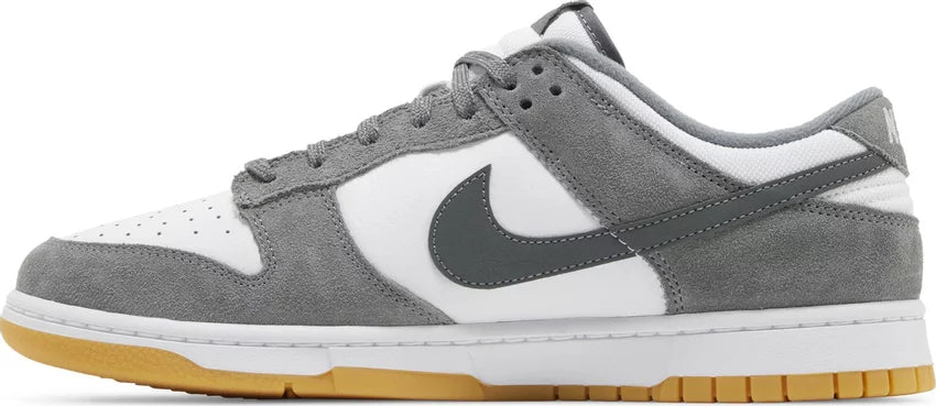 Nike Dunk Low gris humo chicle 3M Swoosh