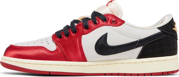 Jordan 1 Retro Low OG Sala de trofeos de visitante