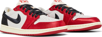 Jordan 1 Retro Low OG Sala de trofeos de visitante