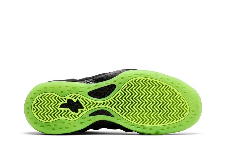 Nike Air Foamposite One Black Volt
