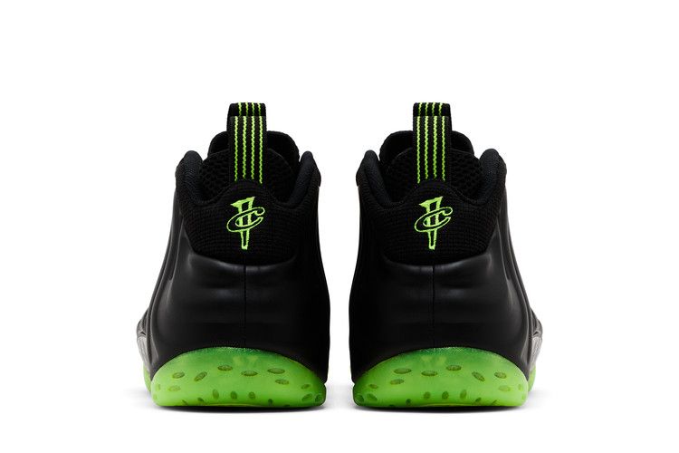 Nike Air Foamposite One Black Volt