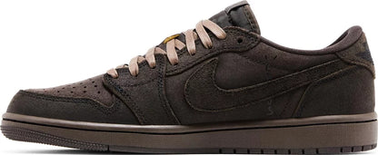 Jordan 1 Retro Low OG SP Travis Scott Terciopelo Marrón