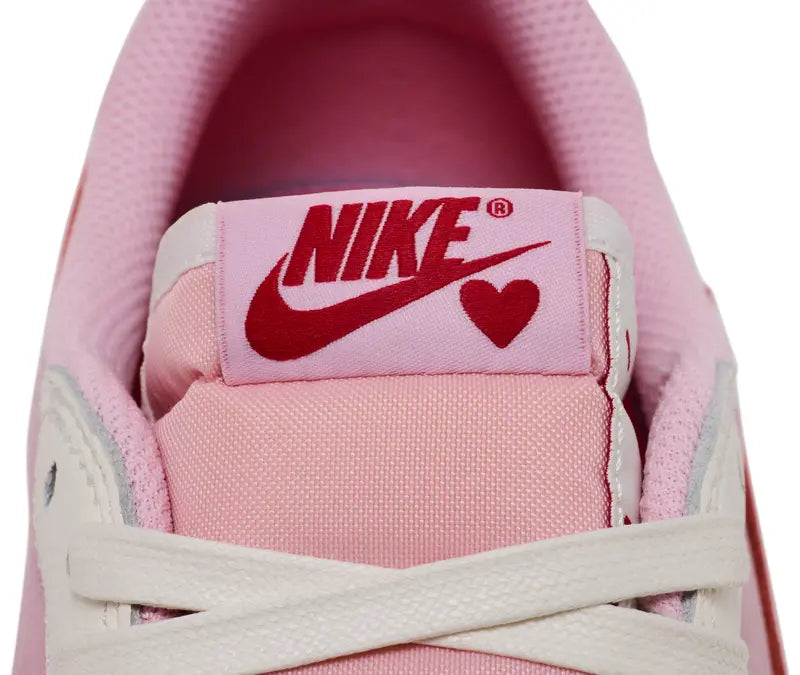 Jordan 1 Retro Low OG SP Travis Scott Sail Tropical Pink