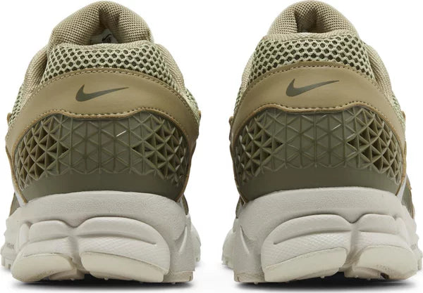 Nike Zoom Vomero 5 Oliva Neutral