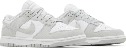 Nike Dunk Low Light Silver Corduroy (Mujer)