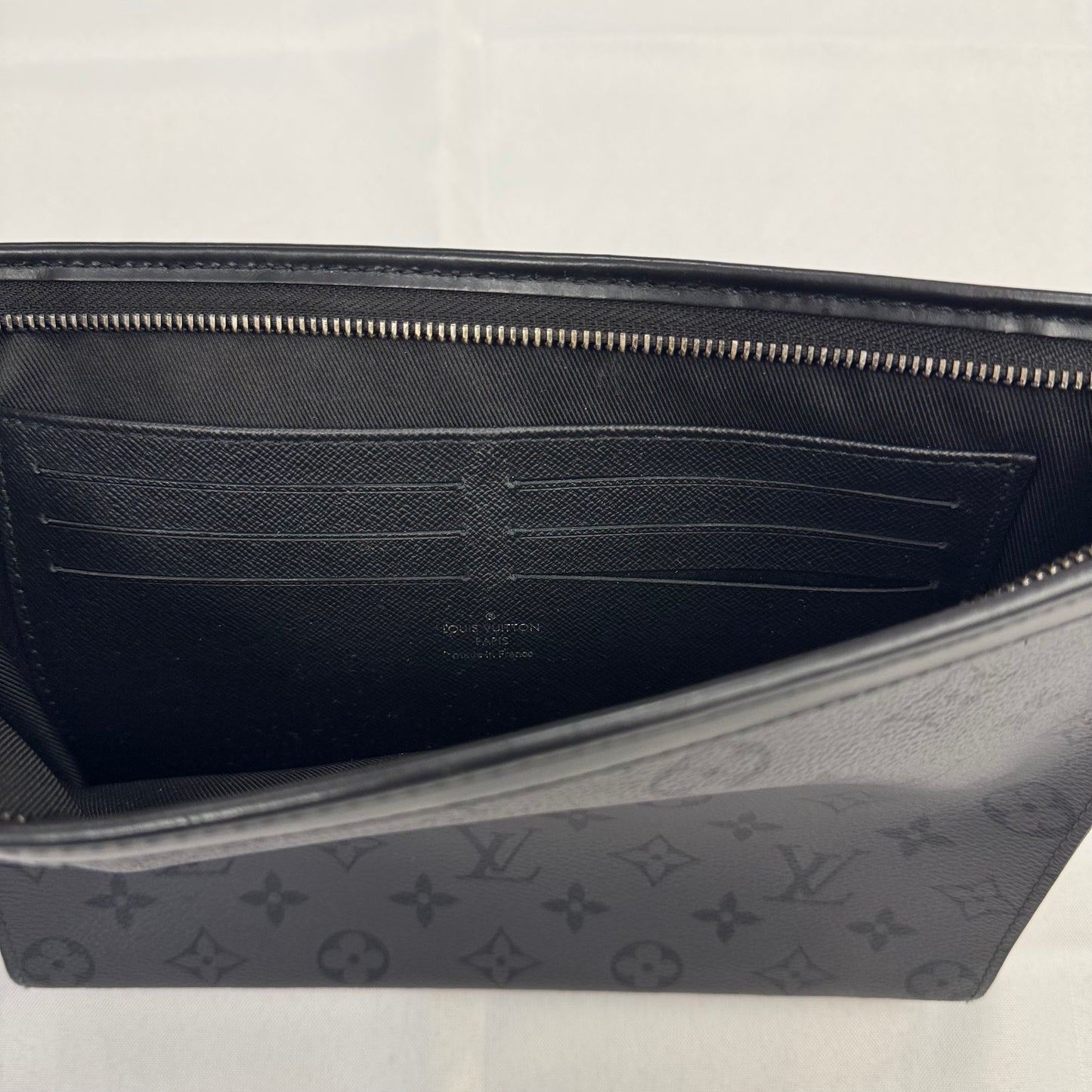 Louis Vuitton Pochette Voyage Monogram Eclipse MM Black/Grey (Pre-Owned)