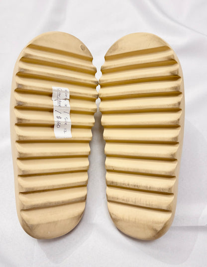 Adidas Yeezy Slide Bone (Pre-owned)