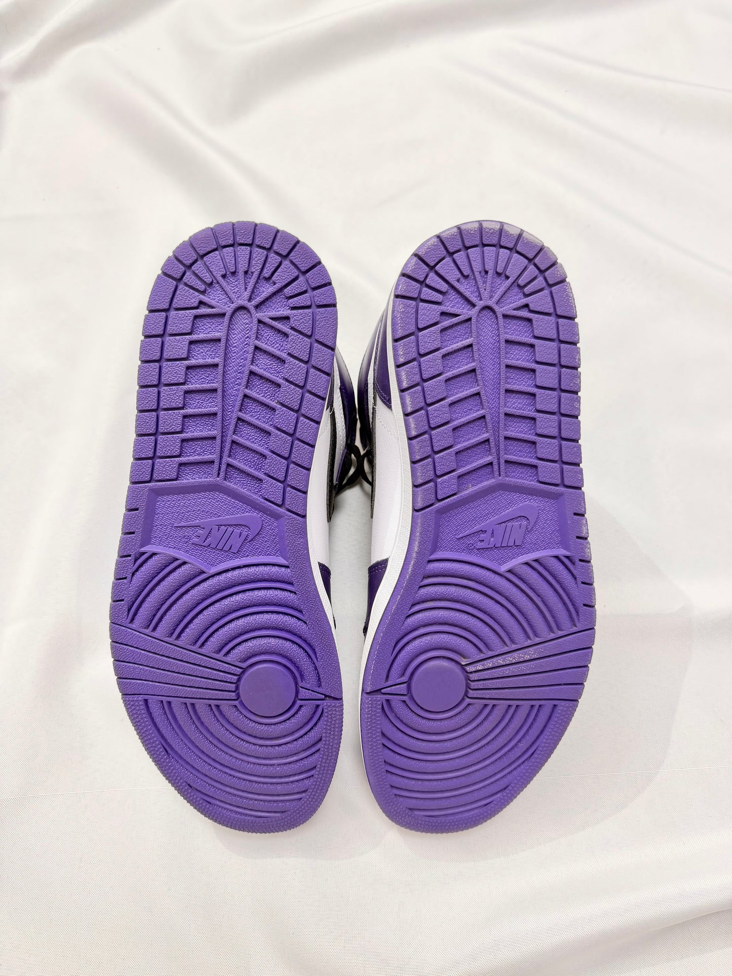 Jordan 1 Retro High Court Purple White (Pre-owned)