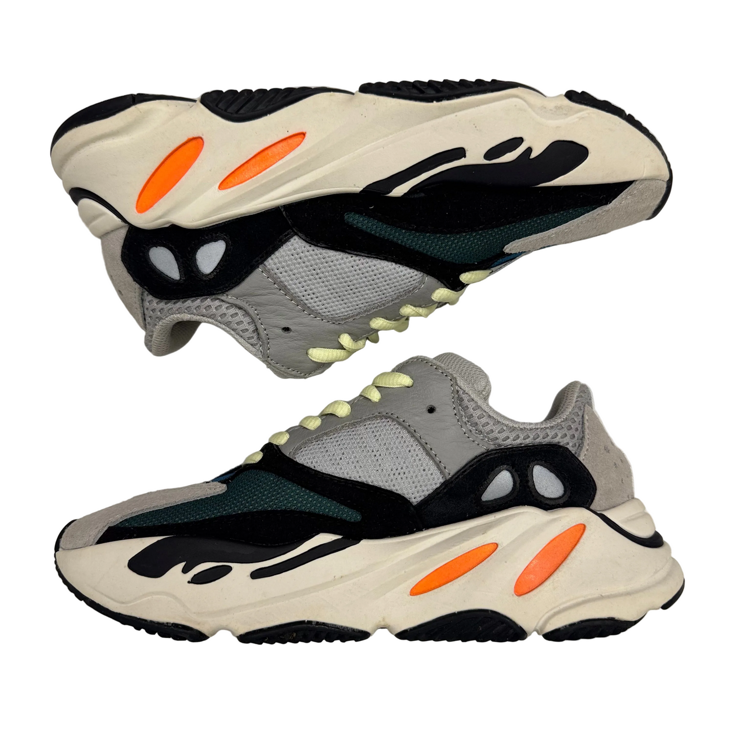 Yeezy Boost 700 Wave Runner (Pre-Owned)