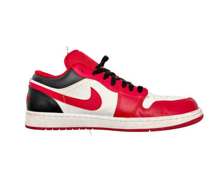 Jordan 1 Low Bulls (Pre-owned)