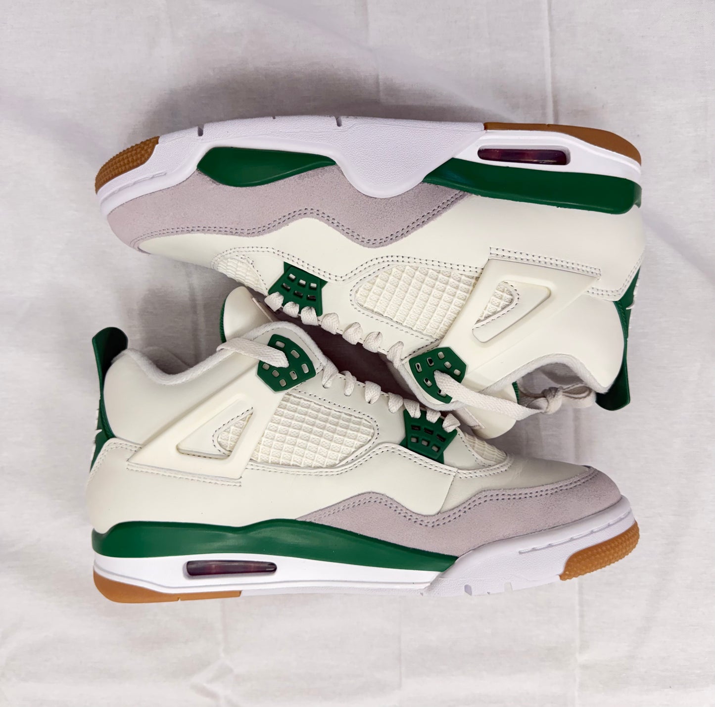 Jordan 4 Retro SB Pine Green (Pre-Owned)