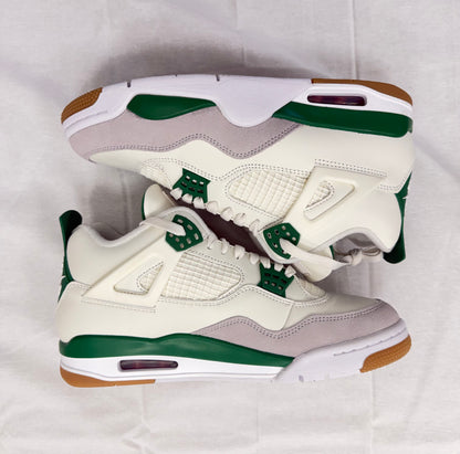 Jordan 4 Retro SB Pine Green (Pre-Owned)