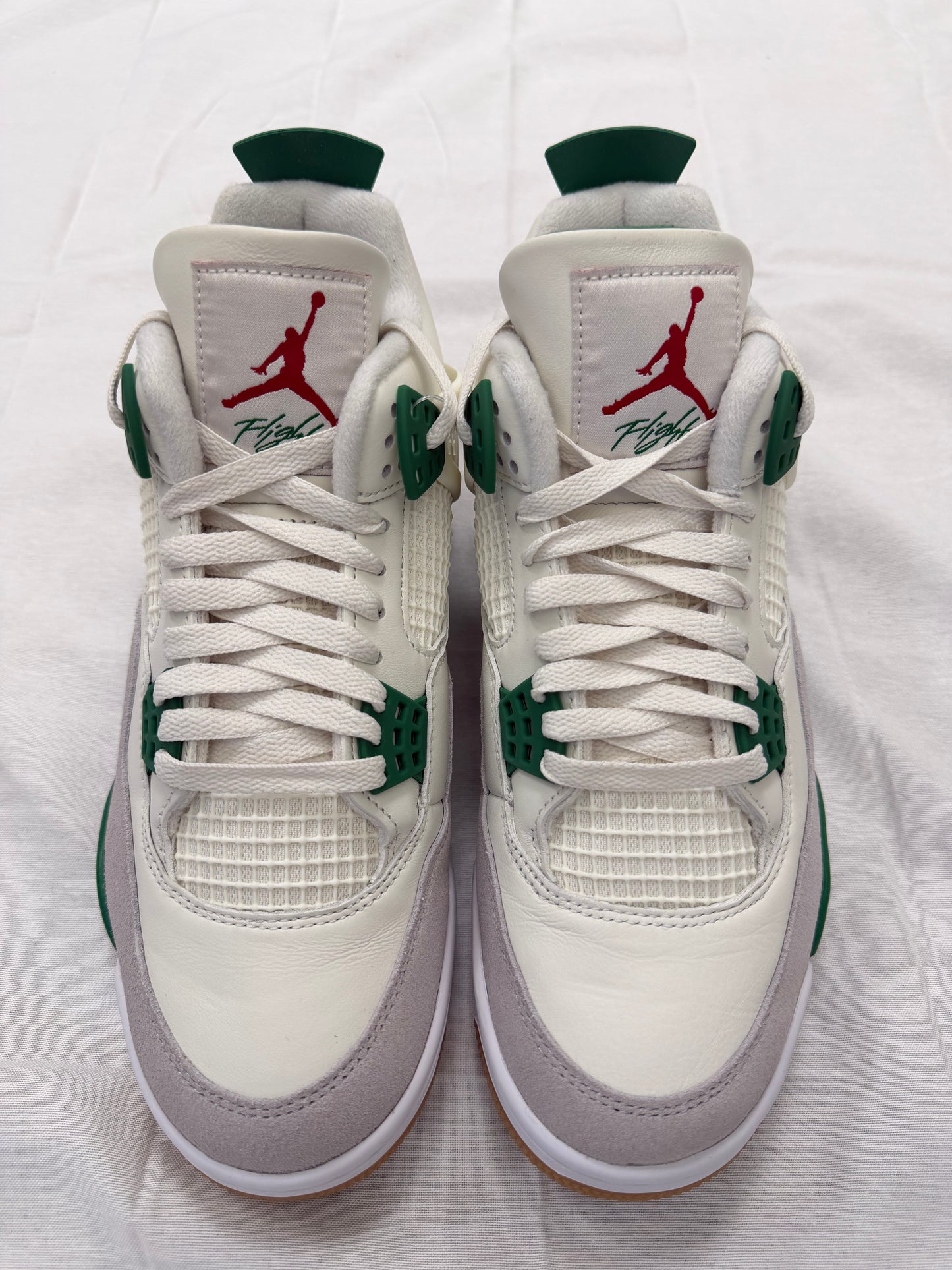 Jordan 4 Retro SB Pine Green (Pre-Owned)