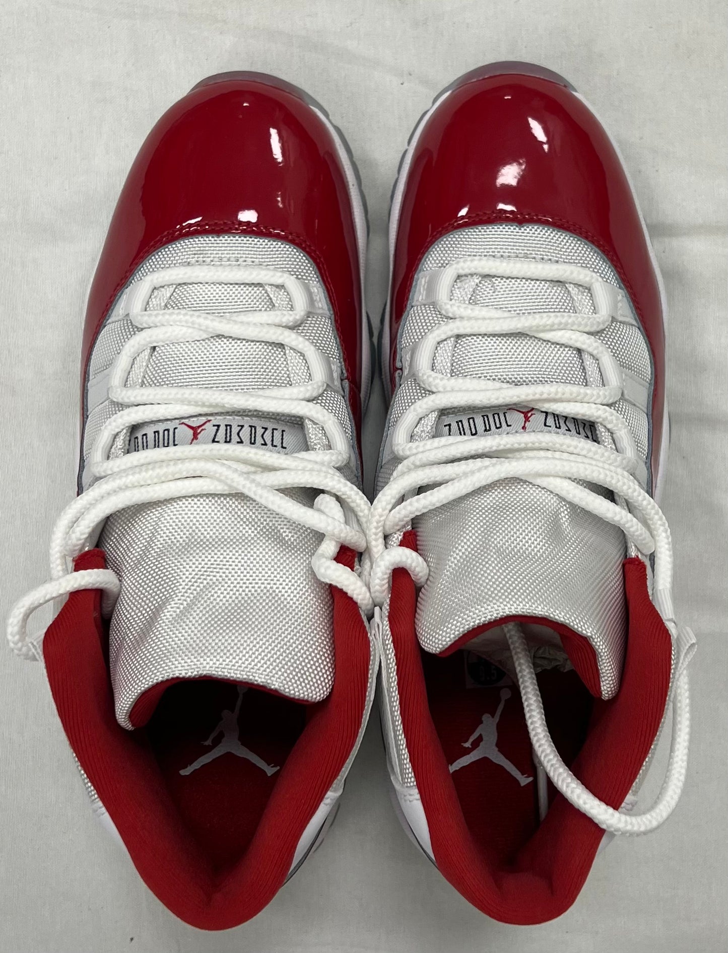 Jordan 11 Retro Cherry (2022) (Pre-Owned)