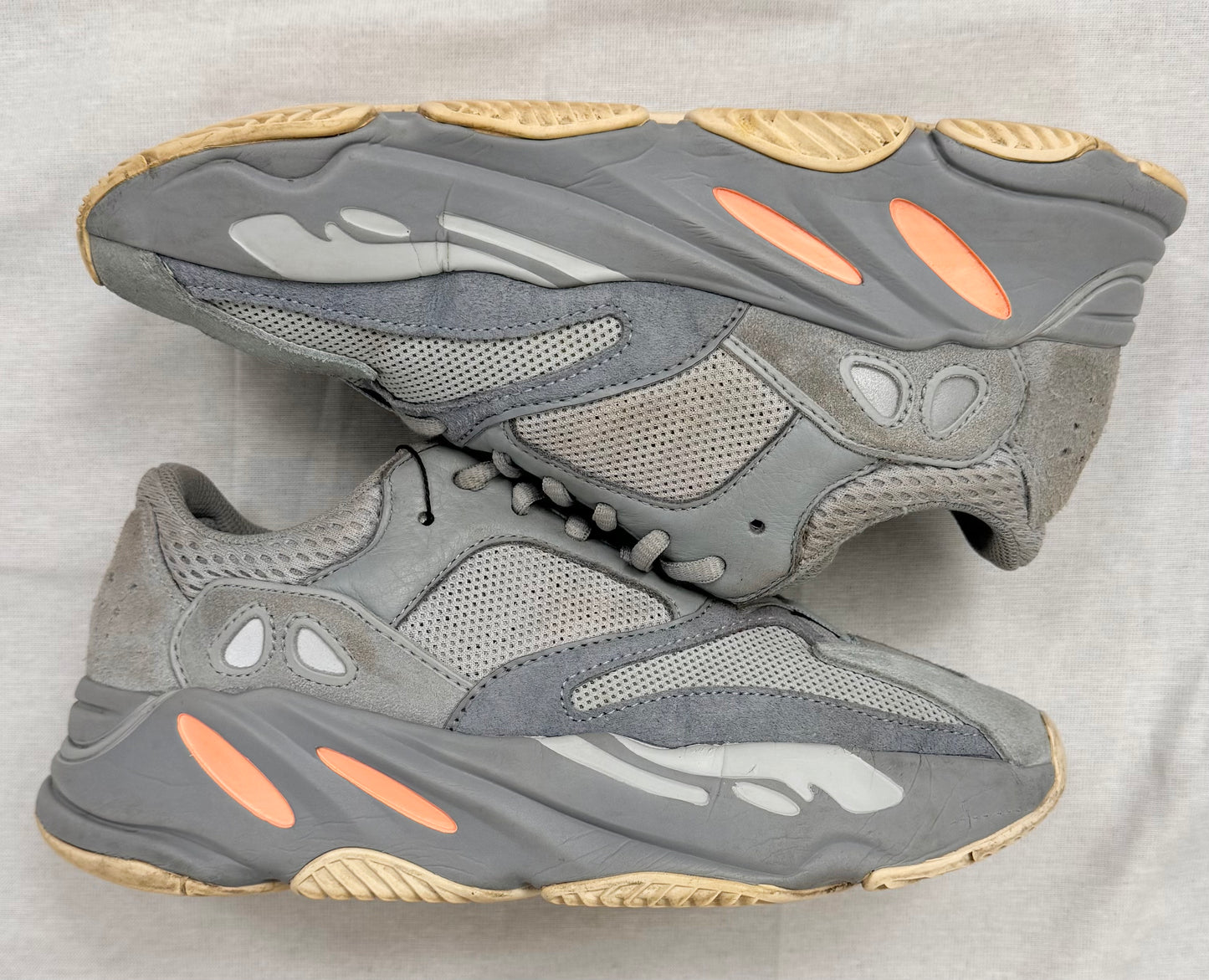 adidas Yeezy Boost 700 Inertia (Pre-Owned)