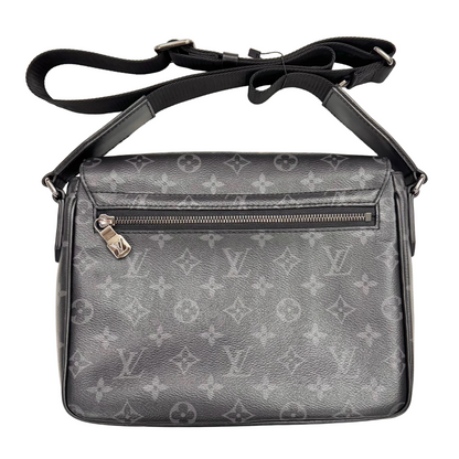 Louis Vuitton Monogram District PM CrossBody Bag (Pre-Owned)