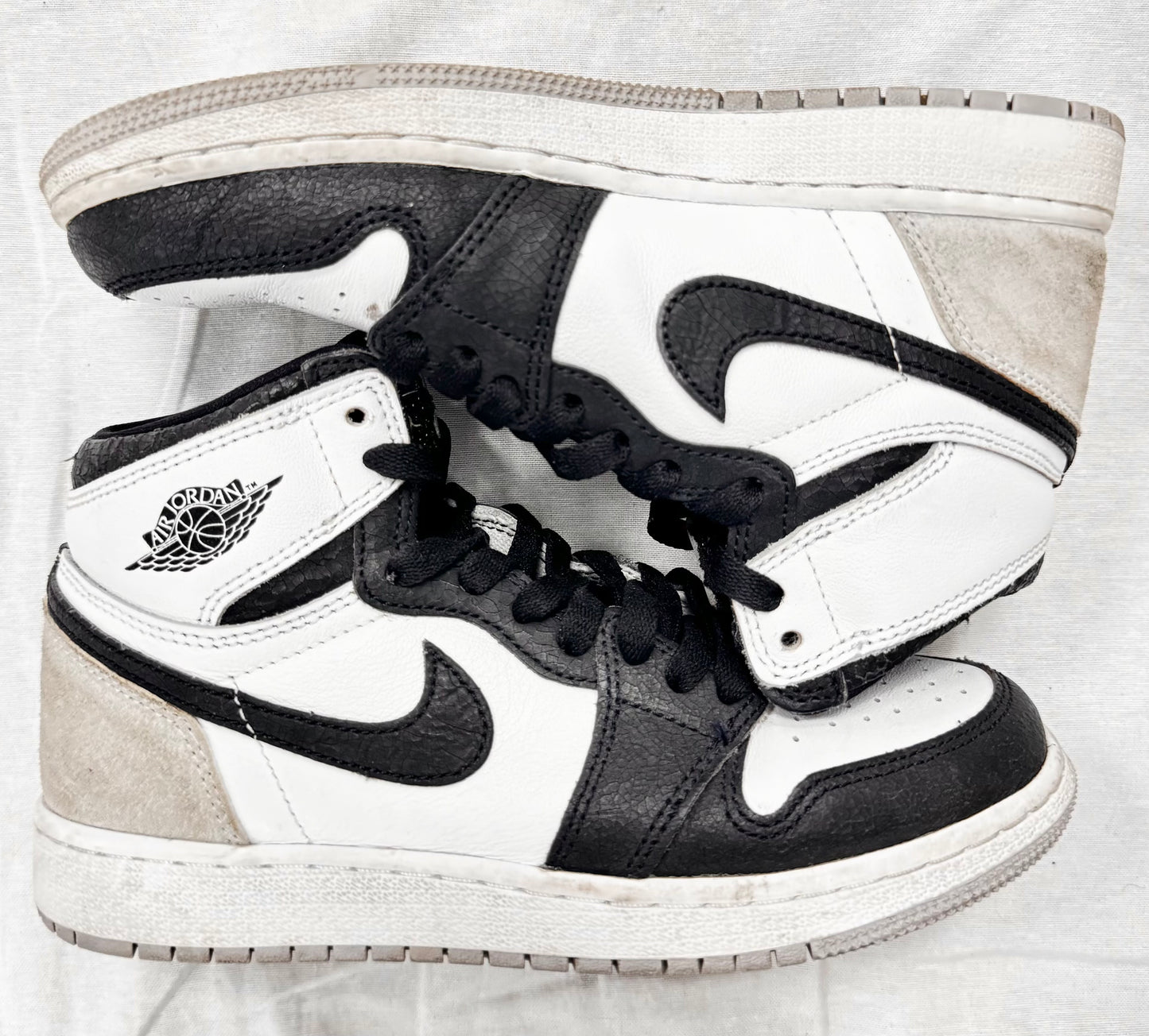 Jordan 1 Retro High OG Bleached Coral (GS) (Pre-Owned)