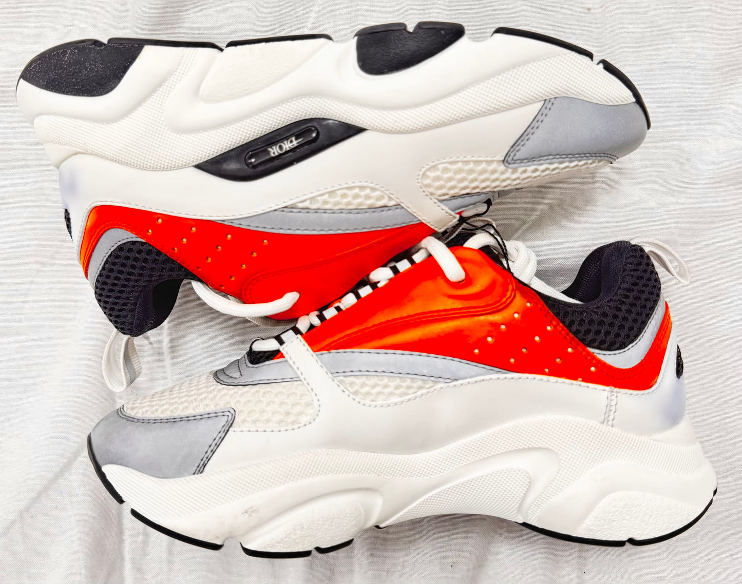 Dior B22 Orange White (Pre-Owned)