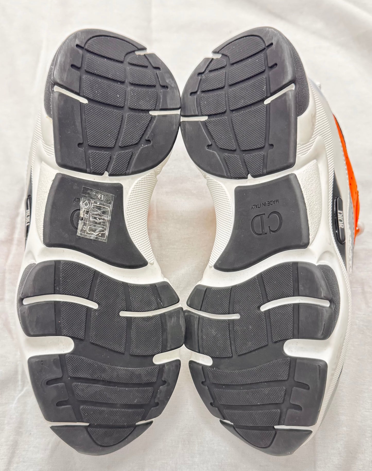 Dior B22 Orange White (Pre-Owned)