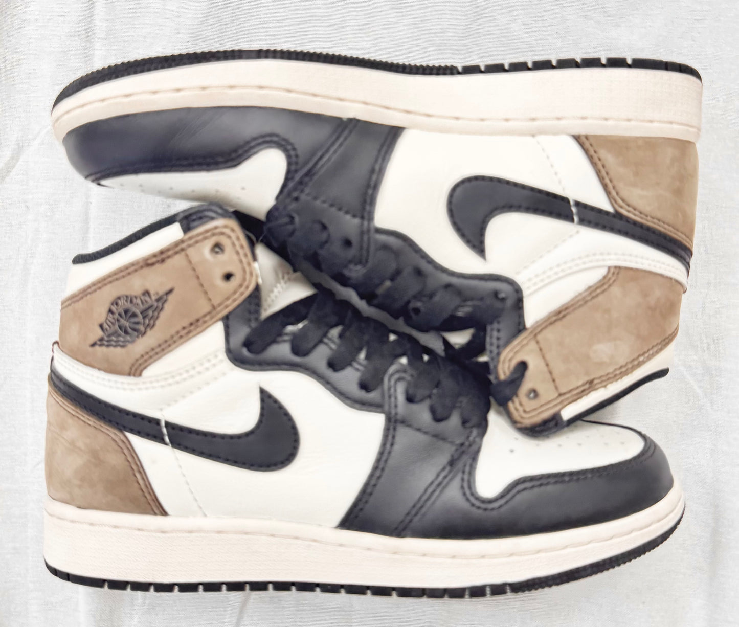 Jordan 1 Retro High Dark Mocha (GS) (Pre-Owned)