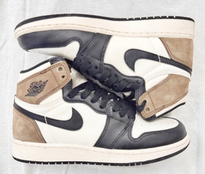 Jordan 1 Retro High Dark Mocha (GS) (Pre-Owned)