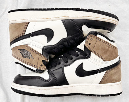 Jordan 1 Retro High Dark Mocha (GS) (Pre-Owned)
