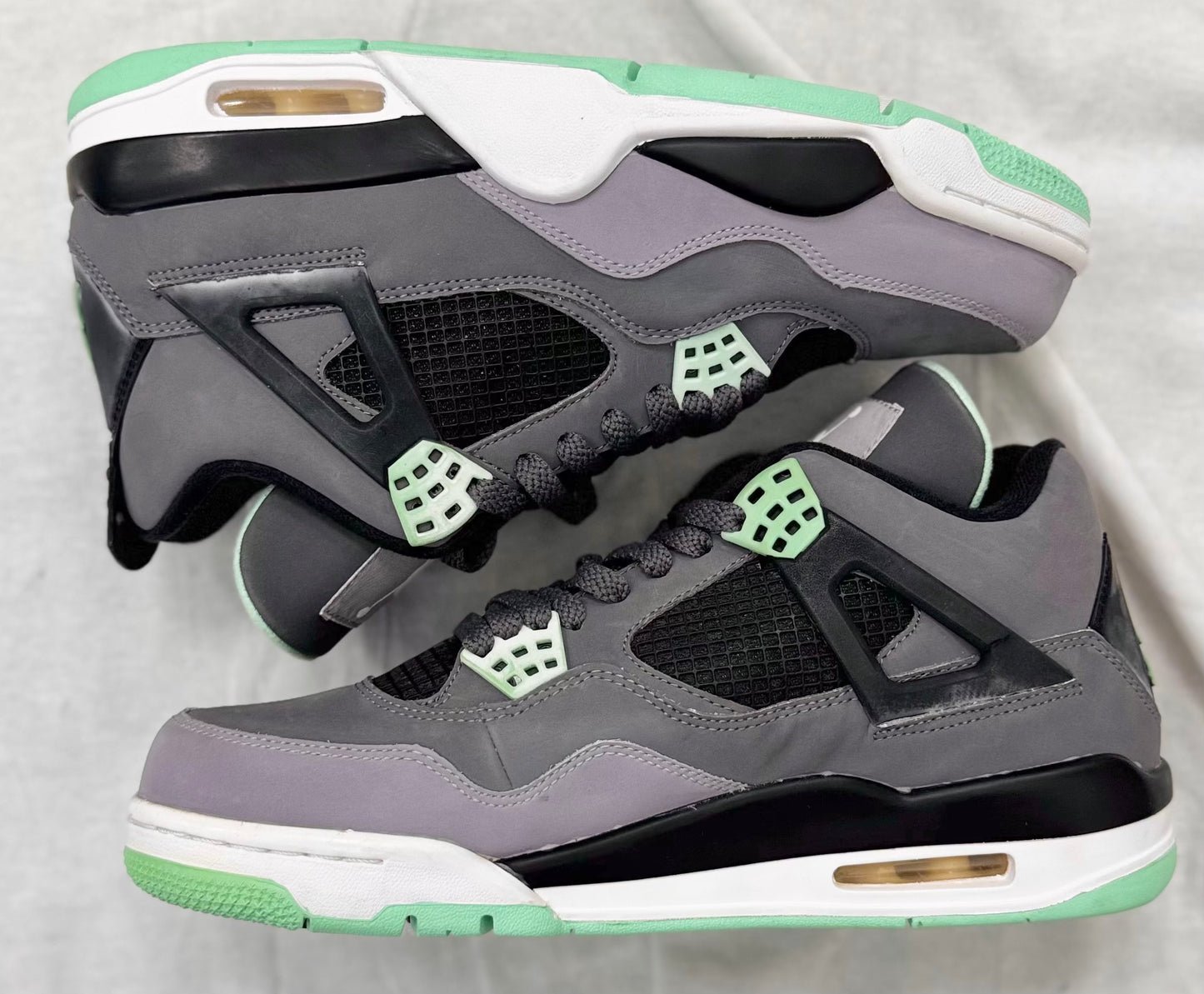 Jordan 4 Retro Green Glow (Flaw)
