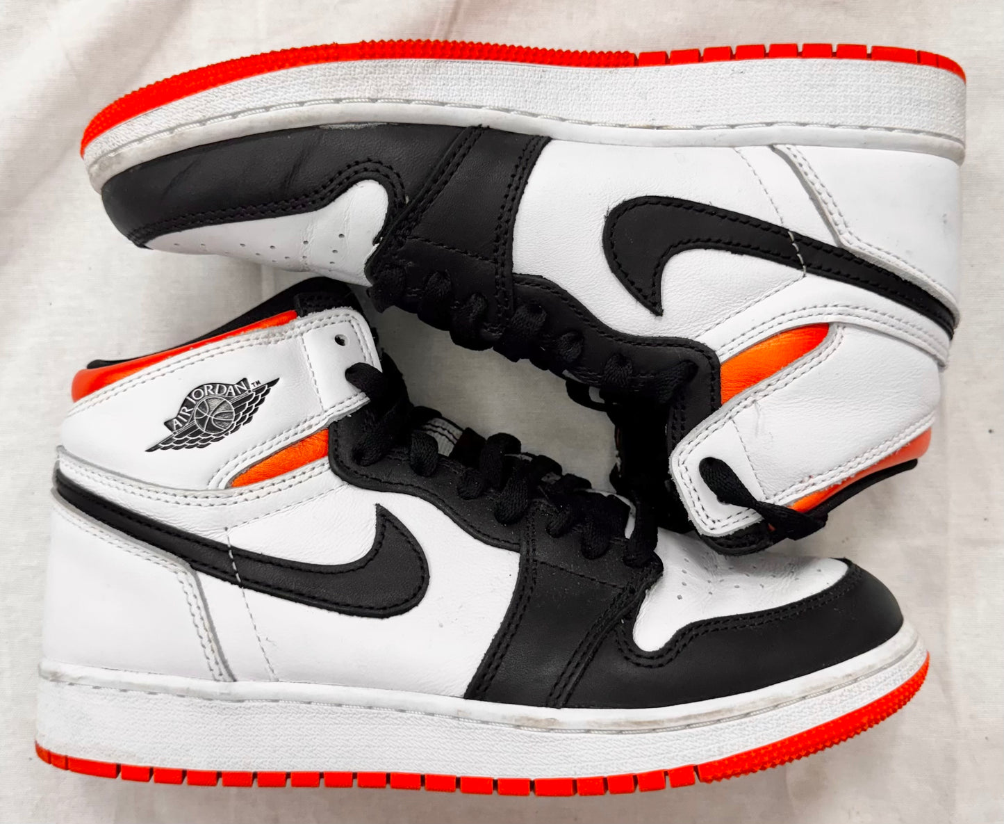 Jordan 1 High OG Electro Orange (GS) (Pre-Owned)