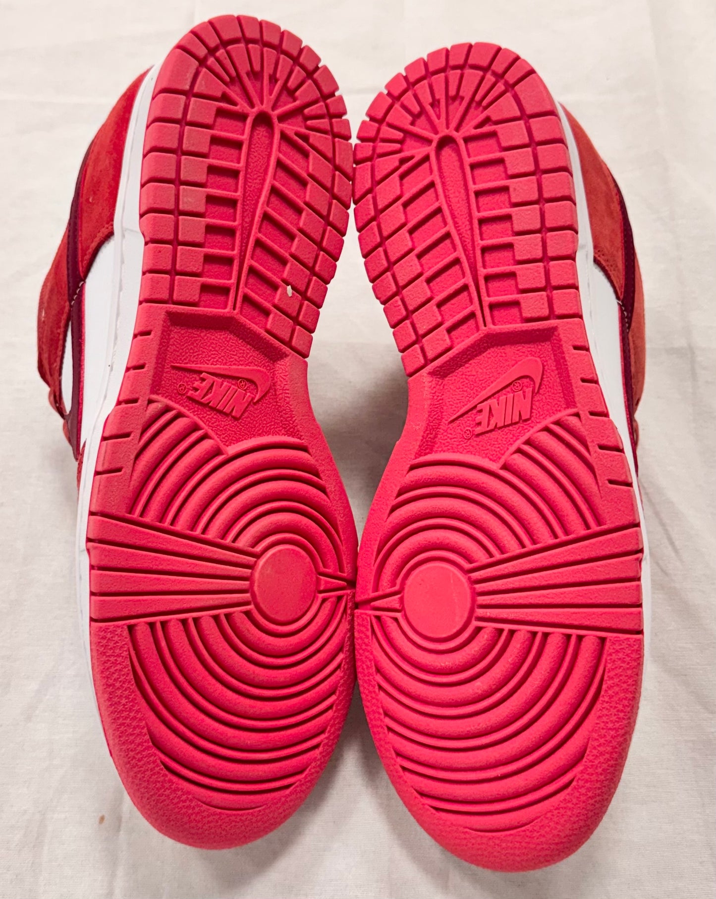 Nike Dunk Low Valentine's Day (2024) (Women's) (No Box)