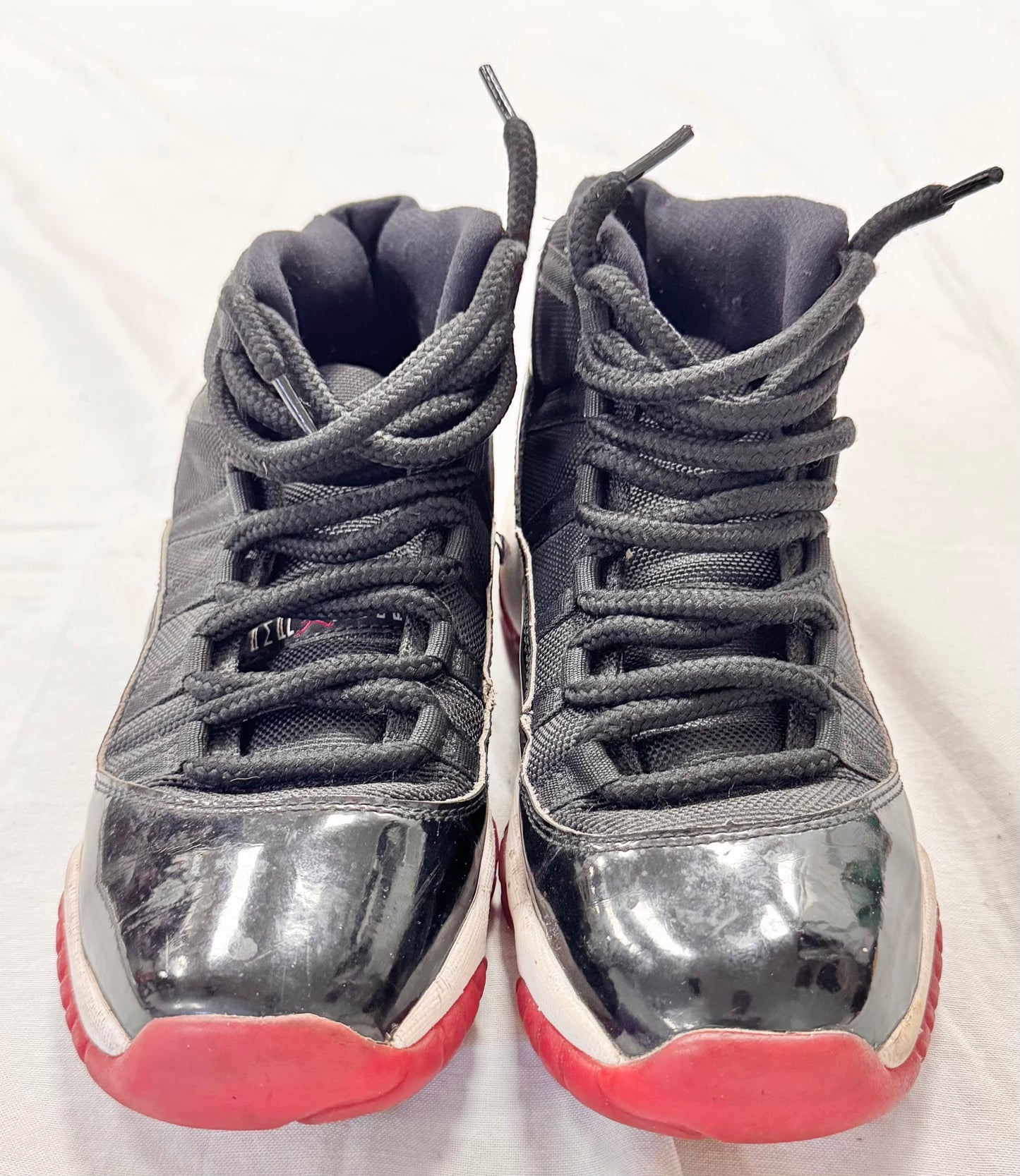 Jordan 11 Retro Playoffs Bred (2019) (GS) (Pre-Owned)