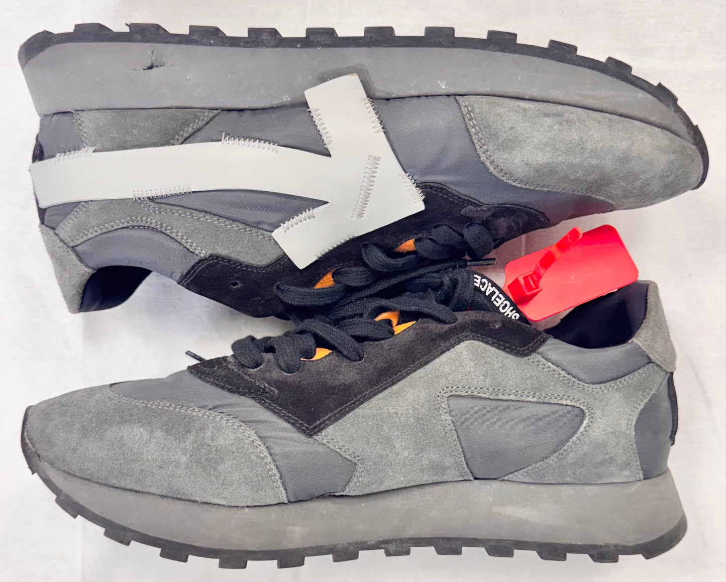 Off-White Arrow 'Grey' (Pre-Owned)