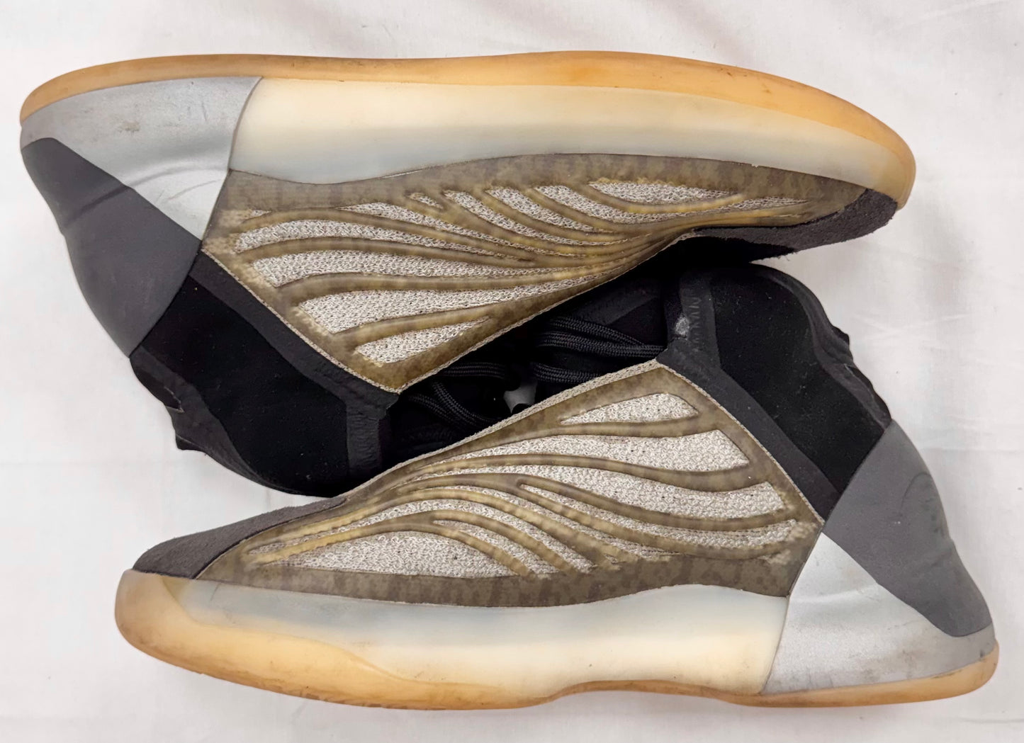 adidas Yeezy QNTM Barium (Pre-Owned)