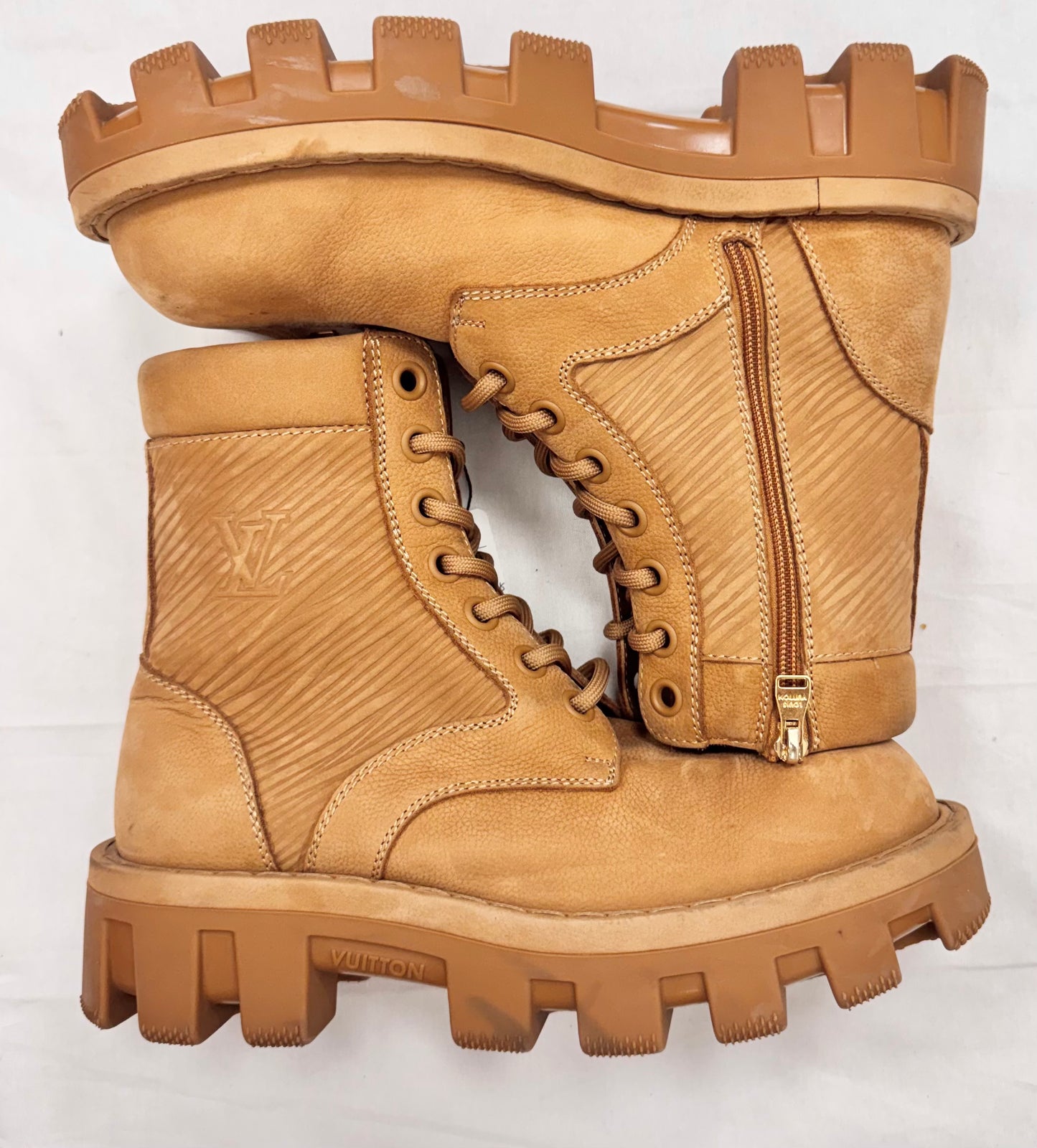 LV Checker Ranger Boot (Pre-Owned)