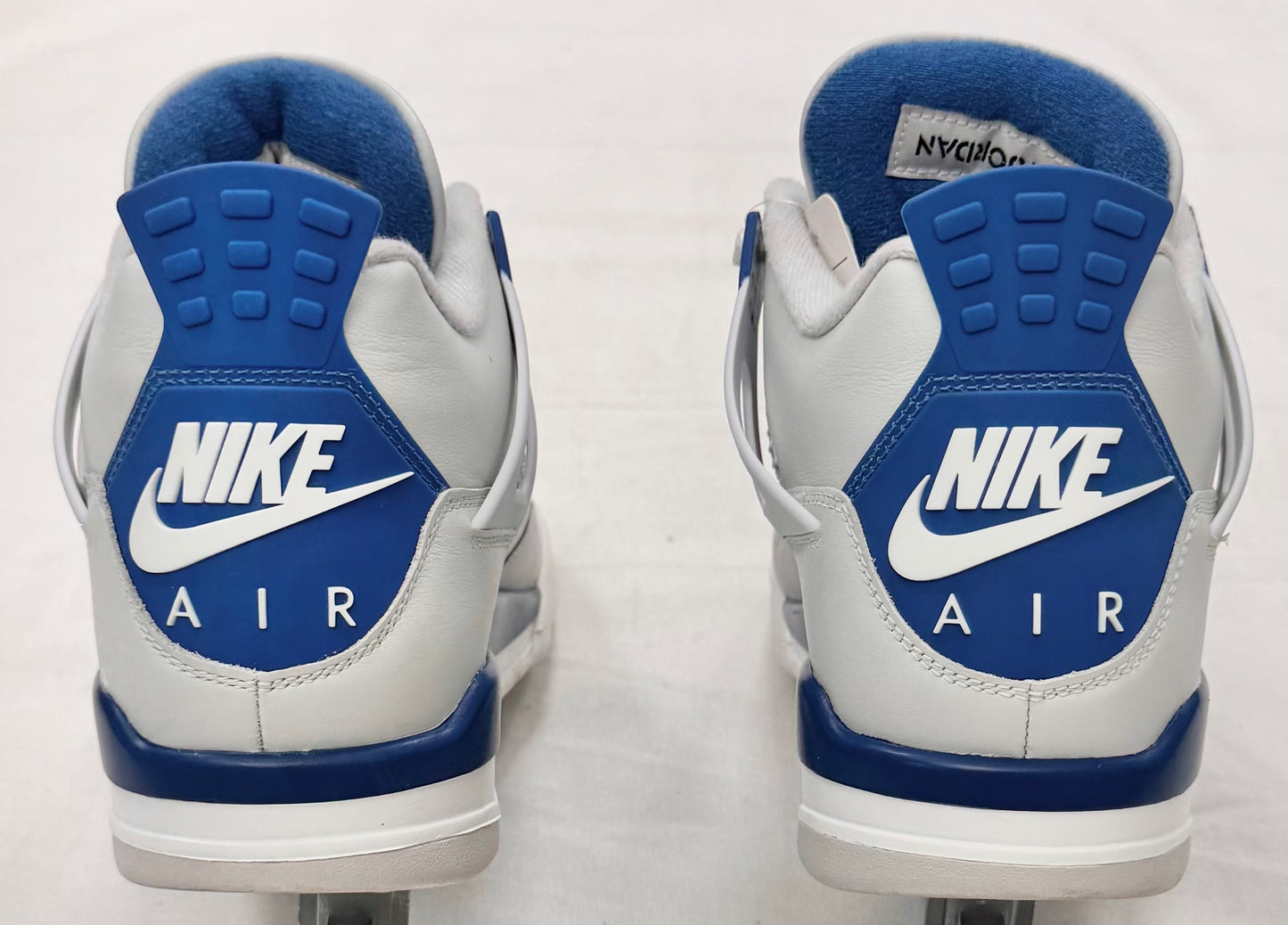 Jordan 4 Retro Military Blue (2024) (Pre-Owned)