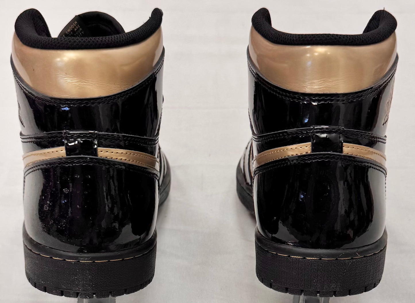 Jordan 1 Retro High Black Metallic Gold (2020) (Pre-Owned)