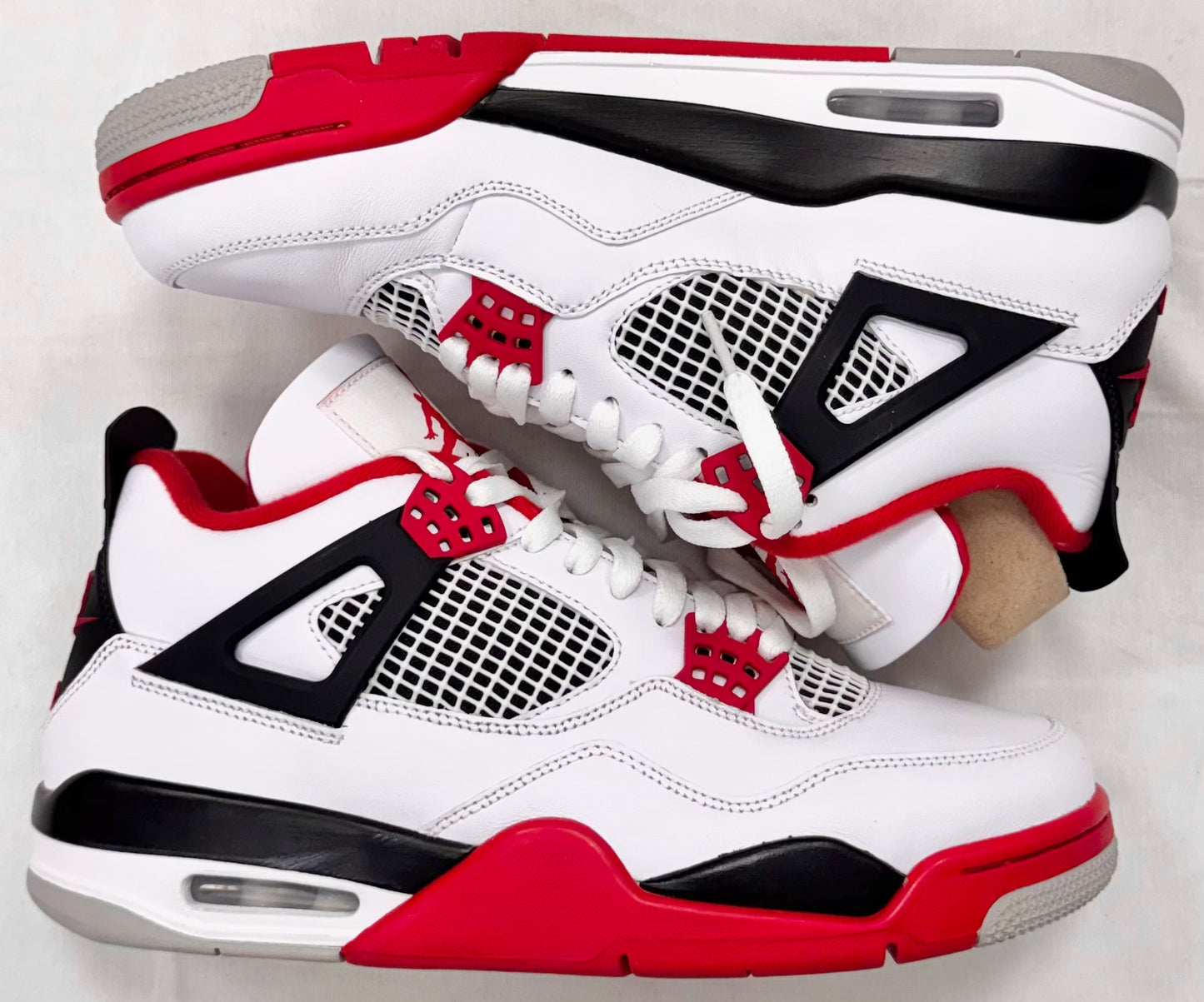 Jordan 4 Retro Fire Red (2020) (Pre-Owned)