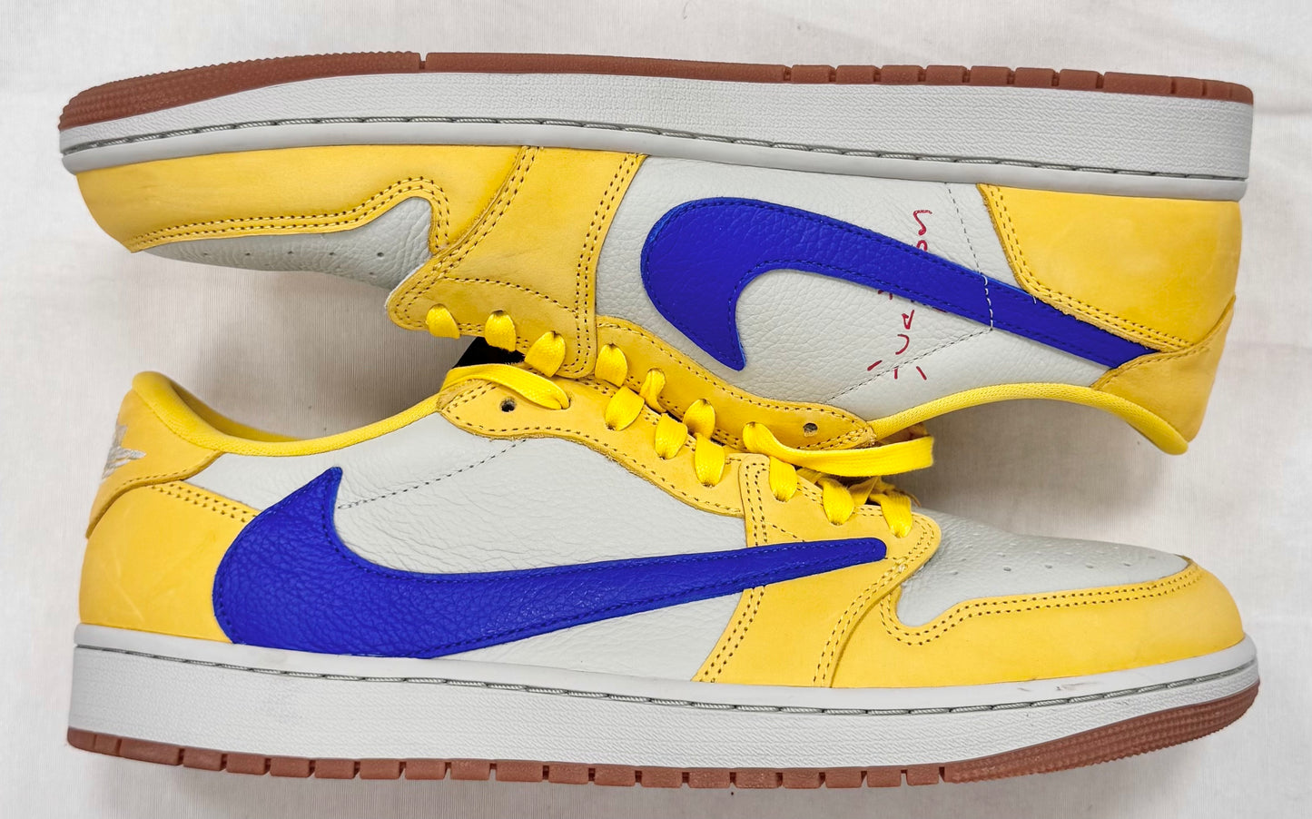 Jordan 1 Retro Low OG SP Travis Scott Canary (Women's) (Pre-Owned)