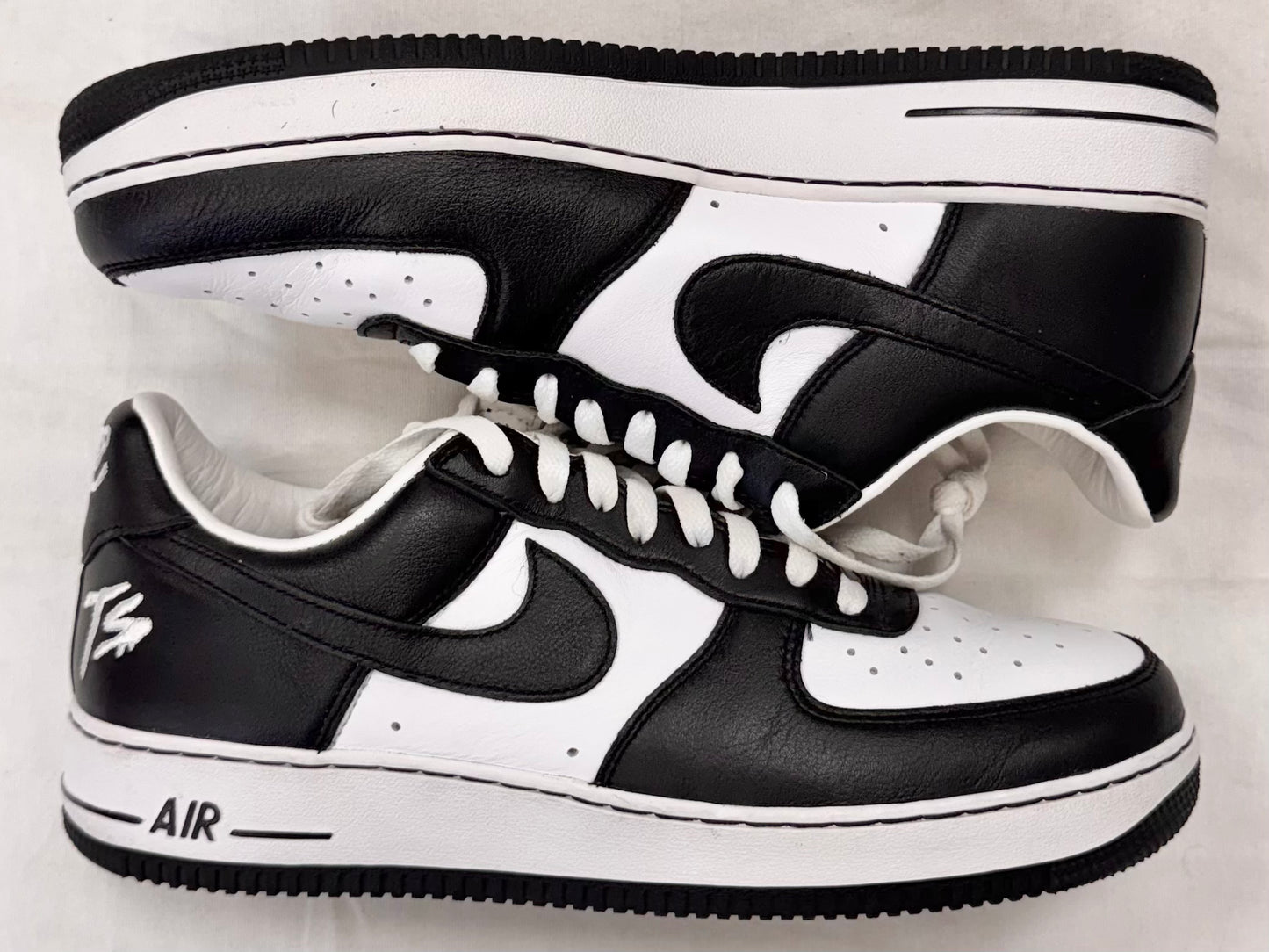 Nike Air Force 1 Low QS Terror Squad Blackout (Pre-Owned)