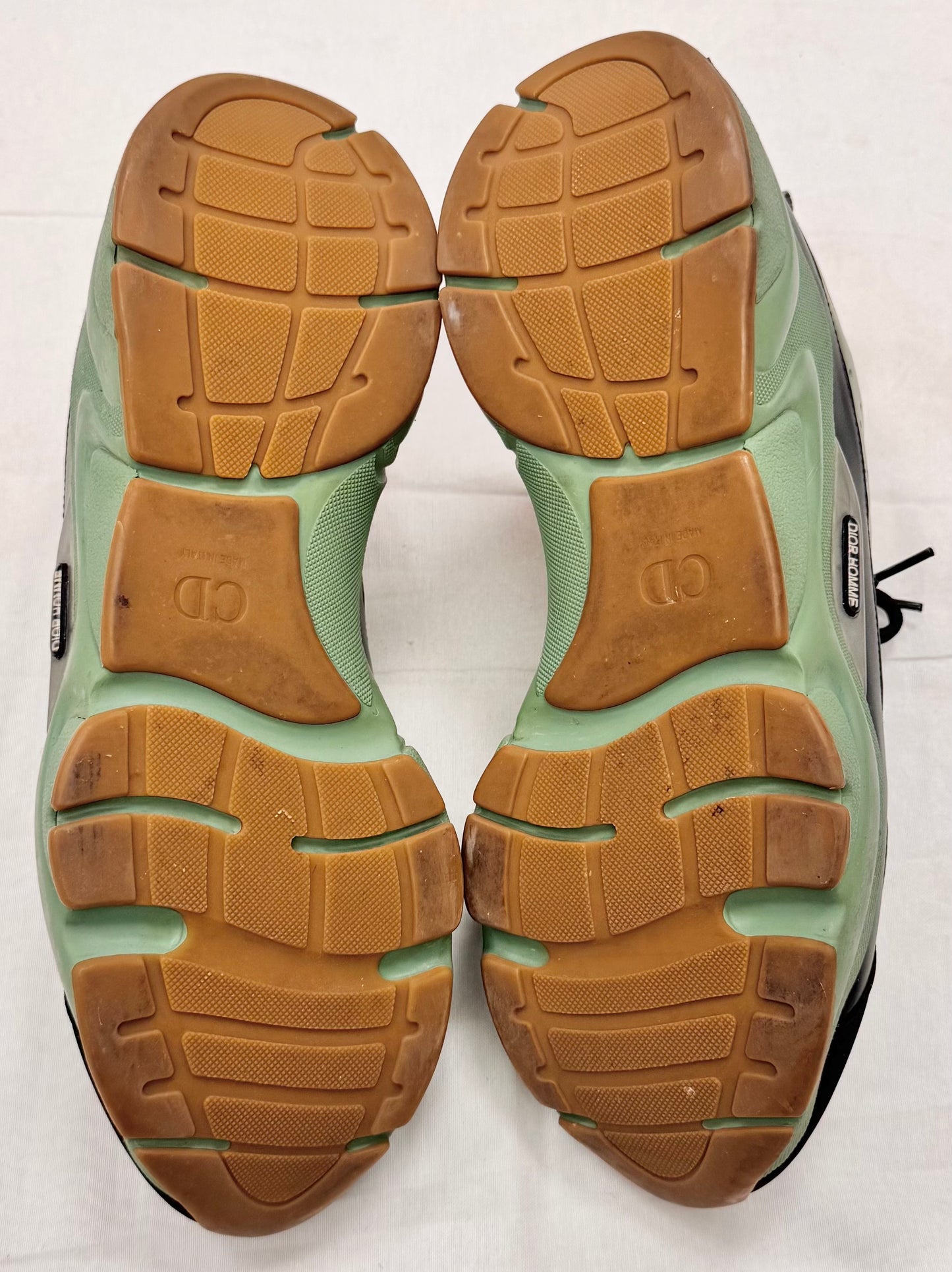 Dior B22 'Khaki Orange' (Pre-Owned)