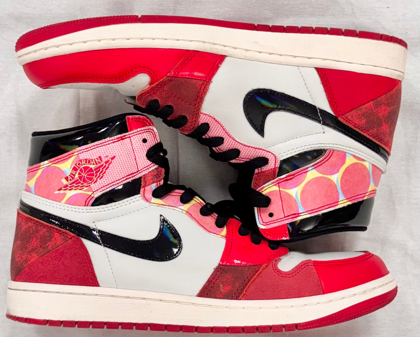 Jordan 1 Retro High OG Spider-Man Across the Spider-Verse (Pre-Owned)