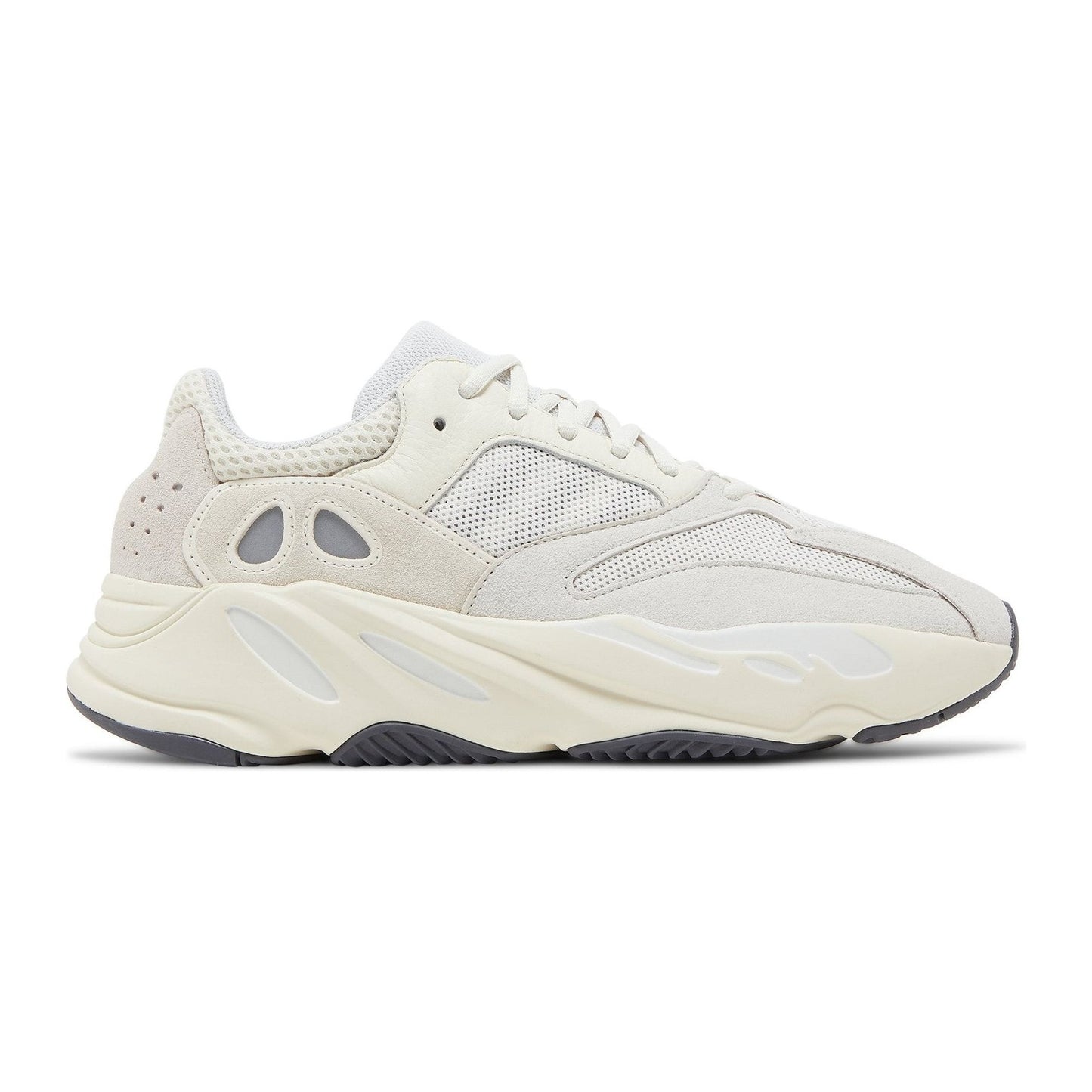 adidas Yeezy Boost 700 Analógicas (2019/2023)
