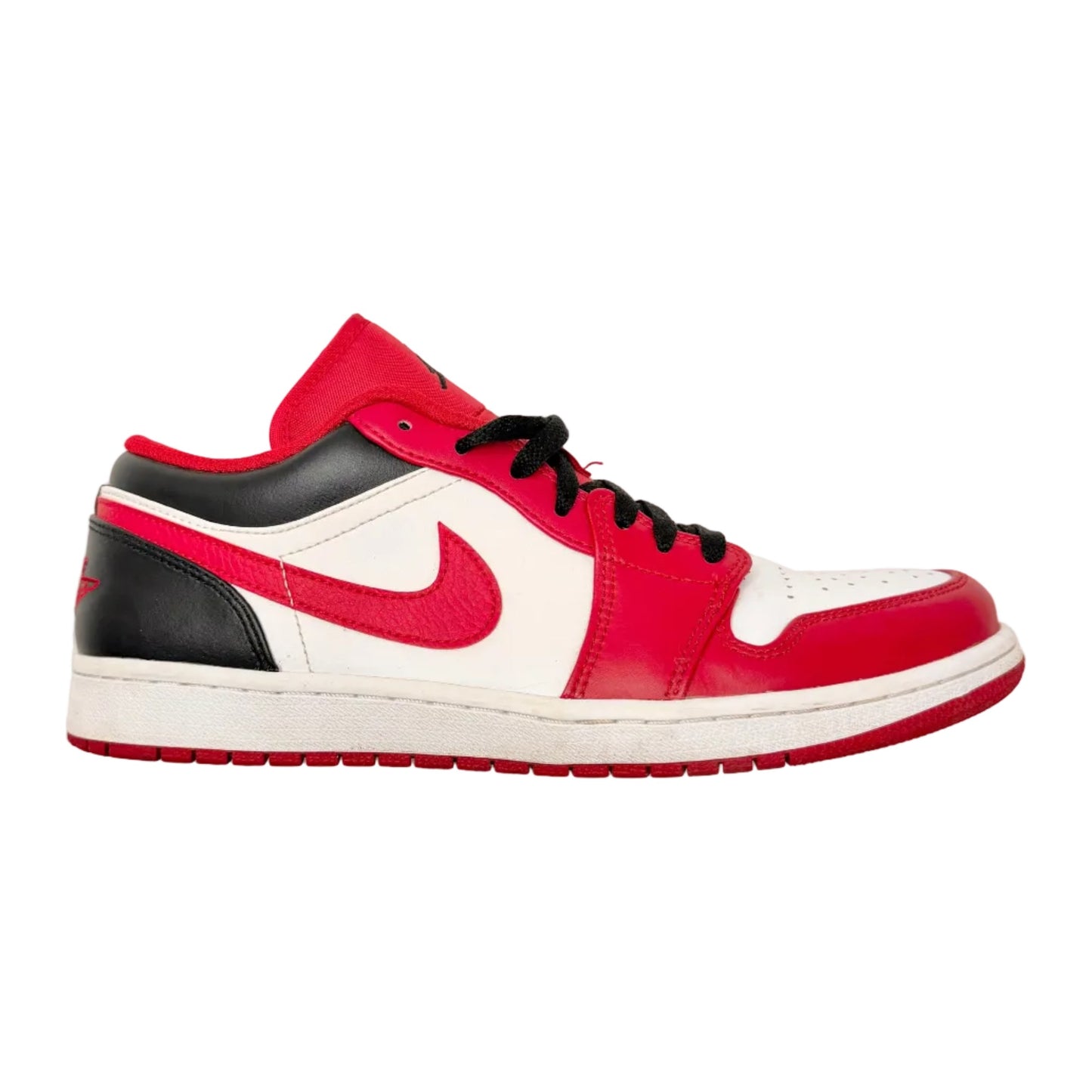 Jordan 1 Low Bulls (Pre-owned)